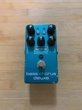MXR M83 Bass Chorus Deluxe Guitar Pedal