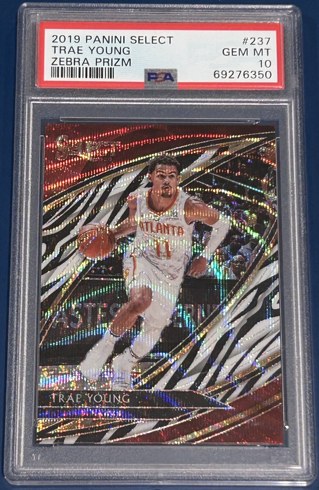 2019 Select Zebra Prizm Courtside #237 Trae Young PSA 10 low pop 6 Case Hit