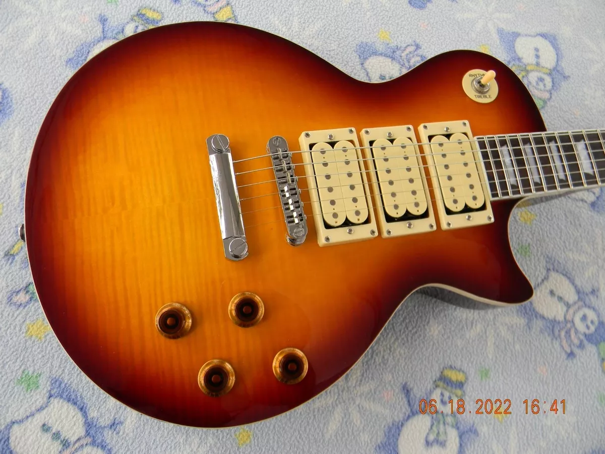 Triple online humbucker strat