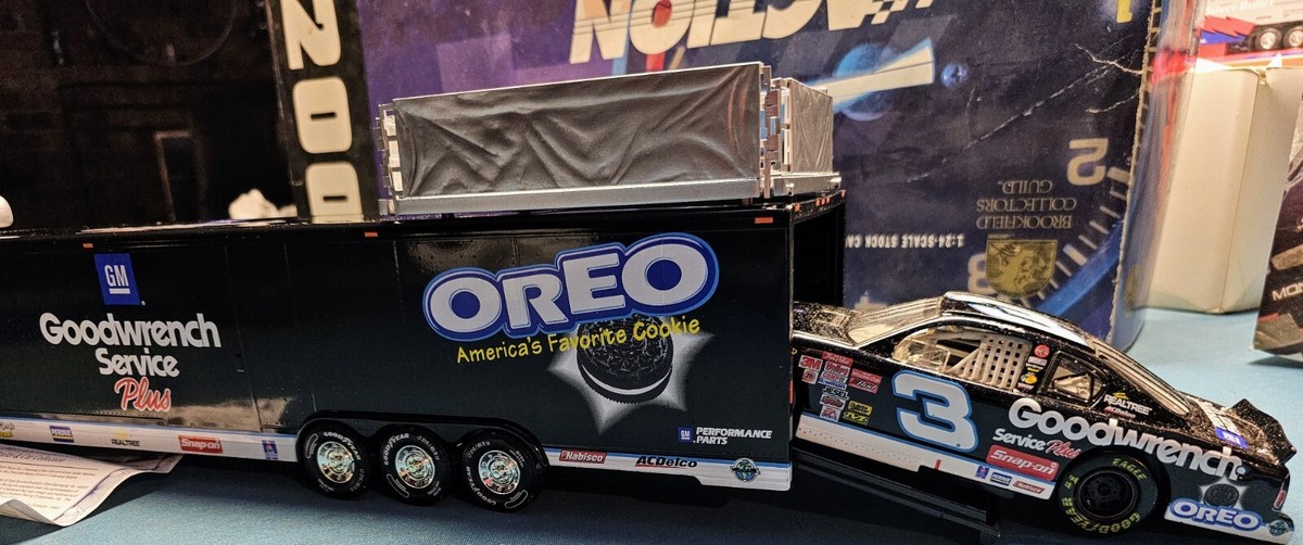 NASCAR（DREE-CAST CAB FREE WHEELING） Action 1:24 Stock Car Crew Cab Show Trailer Limited Dale