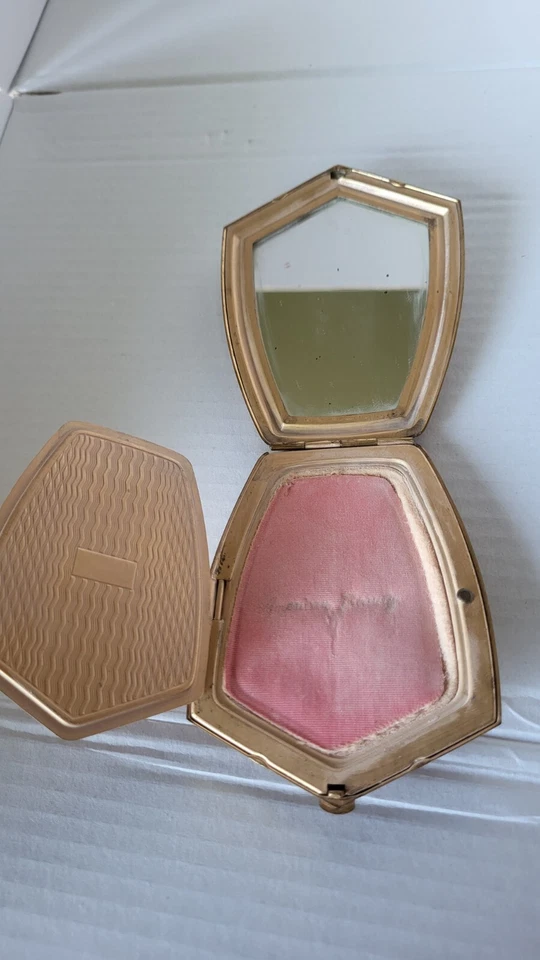 Antiguo estuche de cosméticos American Beauty Foto 2 de 4