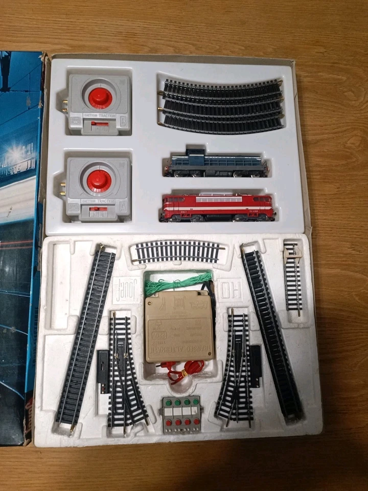 Coffret Jouef Matic Avec 2 Locomotives Bb 9288 Bb Capitole Et Bb 66150. - Photo 2/4
