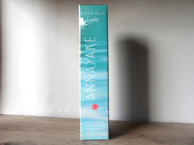 Annayake Pour Elle LIGHT EDP Spray 3.4 oz / 100 ml New In Sealed Box .