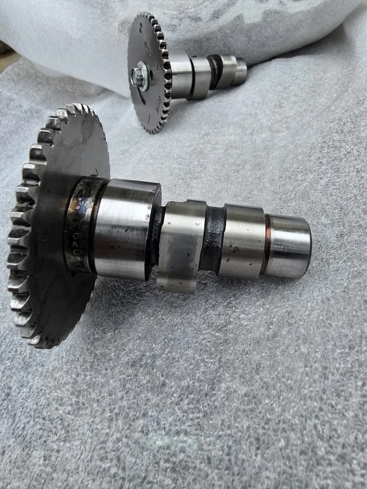 07 Can-Am Outlander 800 XT 4x4 Front Camshaft Cam Shaft Bombardier - Image 2 of 4