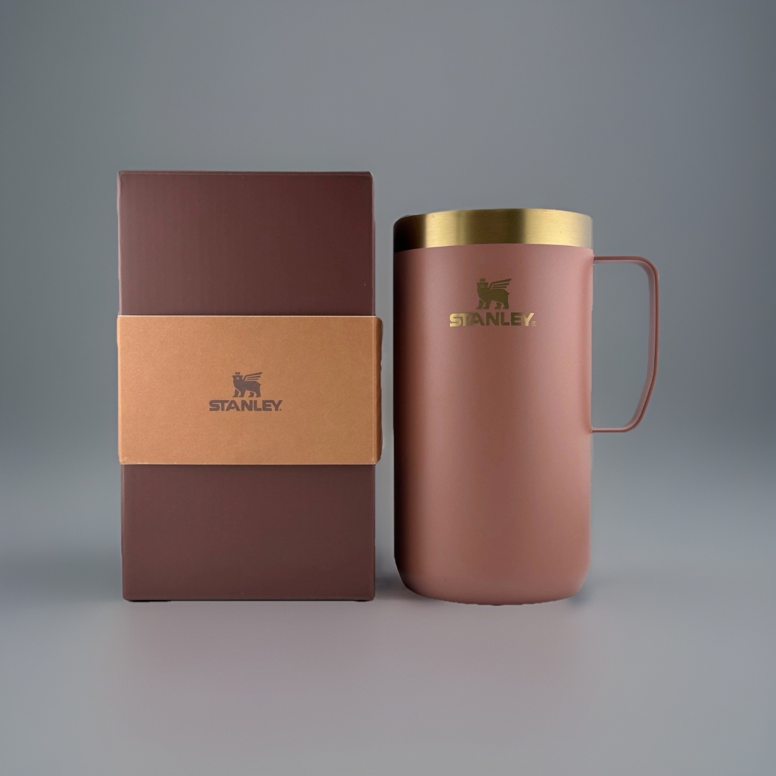 NUEVO EN CAJA STANLEY Stay Hot Camp Taza Café Moca Latte 24 OZ 2025 CAJA DE REGALO - ¡AGOTADO!