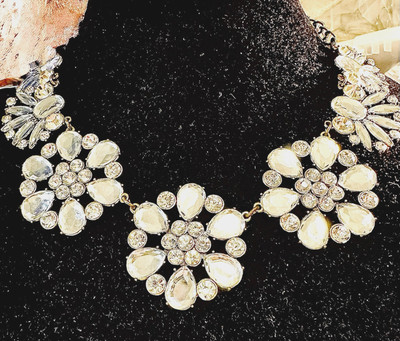 J Crew Style Clear Rhinestone Flower Necklace 23in