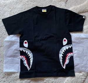 bape side shark