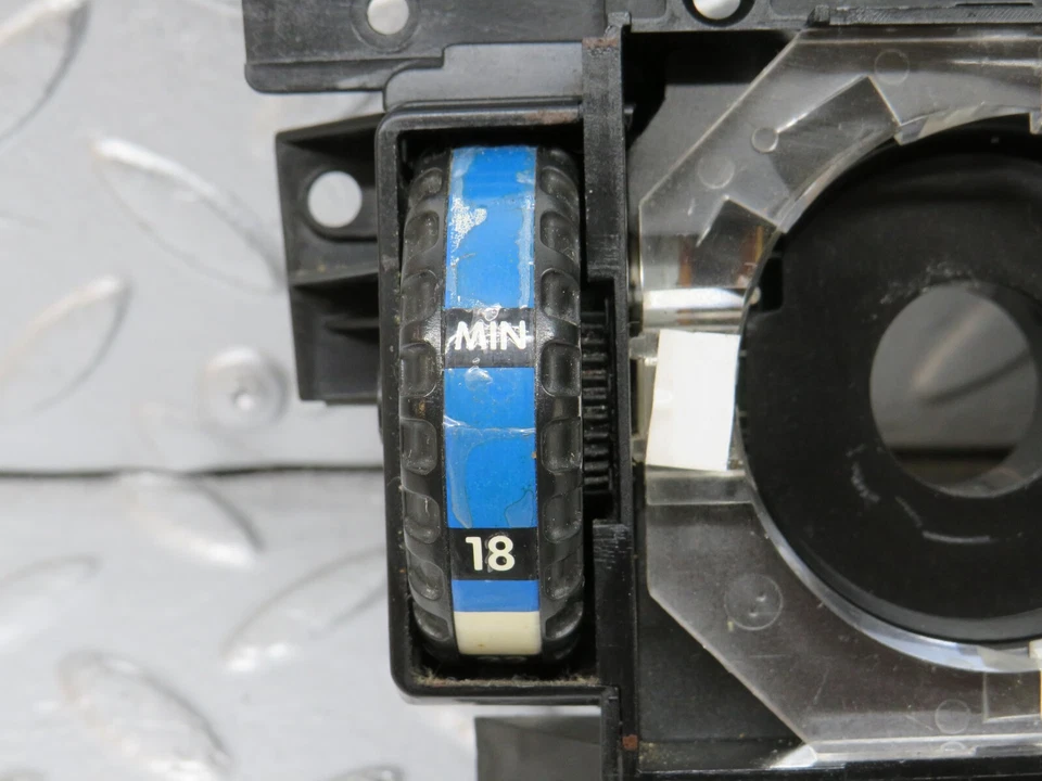 Panel de la unidad de control del calentador Mercedes-Benz W124 260E 1248301485 Foto 3 de 4