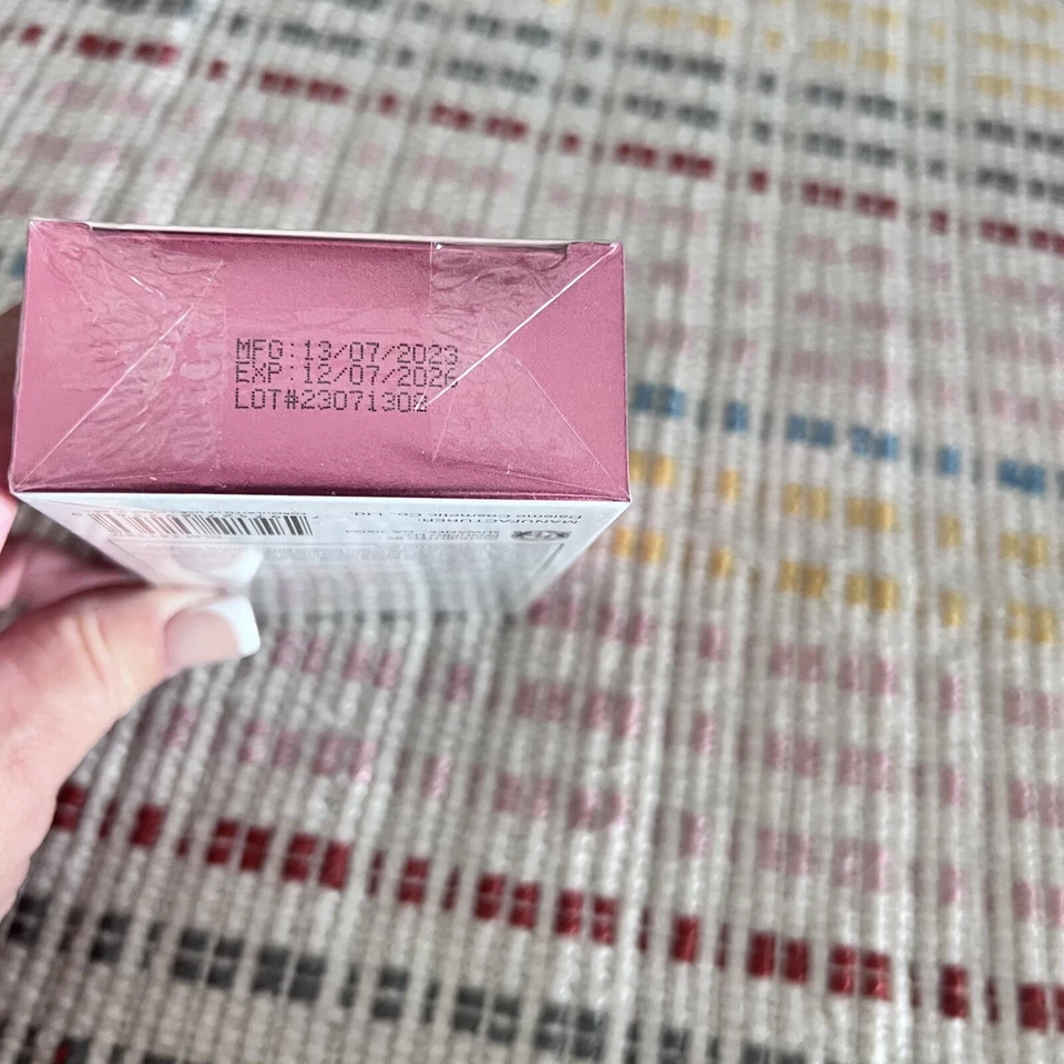 Protector solar transparente ECO-Hidratante amplio espectro FPS 50 1,7 oz. Foto 4 de 4