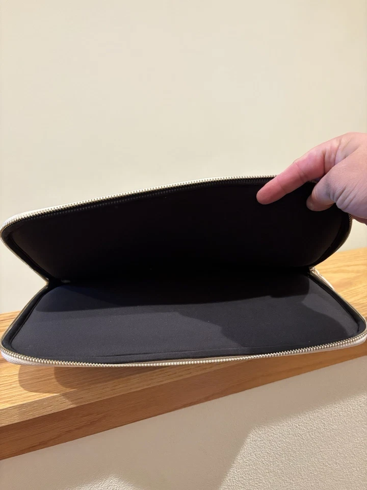 Kate Spade Laptop Case Black & White Padded  Zip Computer Sleeve - Image 4 of 4