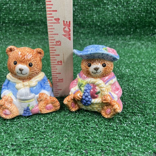 Vintage Teddy Bears Mr & Mrs Couple Hats Floral Flowers Salt & Pepper Shakers - Picture 6 of 6