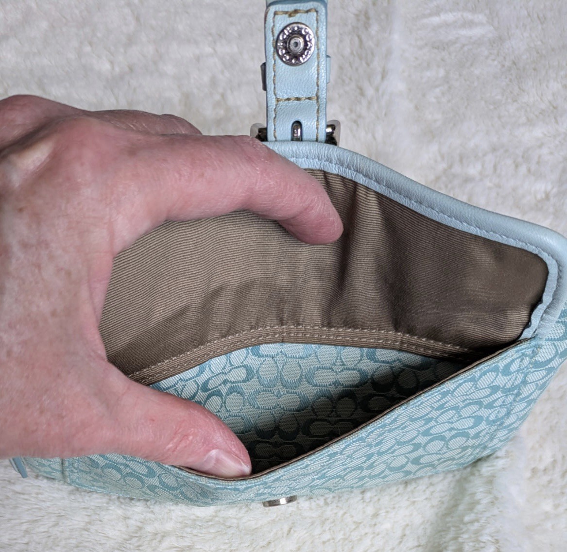 Vintage Coach Soho Teal Blue Jacquard Signature Mini C Wristlet | eBay