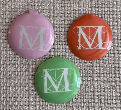 Set of Three METROPOLITAN MUSEUM OF ART / MET Metal Admission Buttons