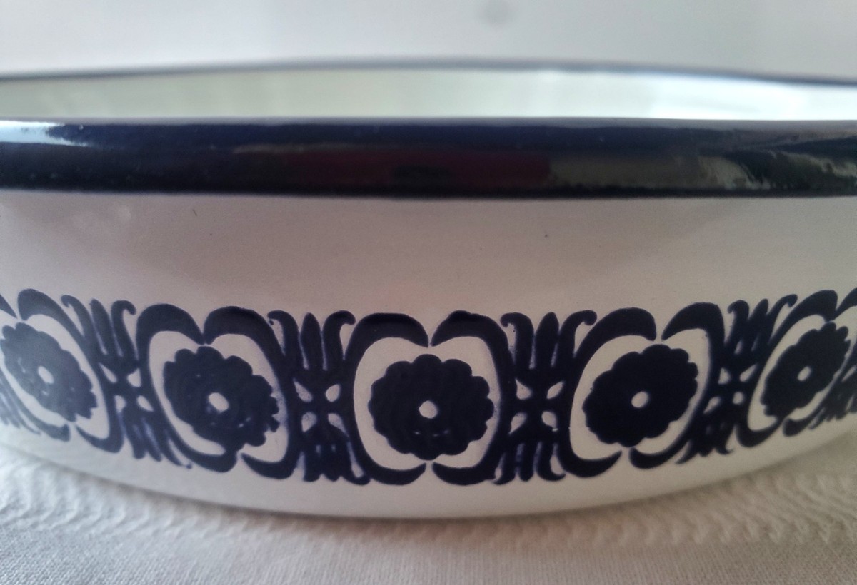 Rare Vintage Emalia Olkusz Polish Enamelware Cookware White and