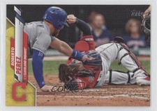 2020 Topps Walgreens Yellow Roberto Perez #186 fm0