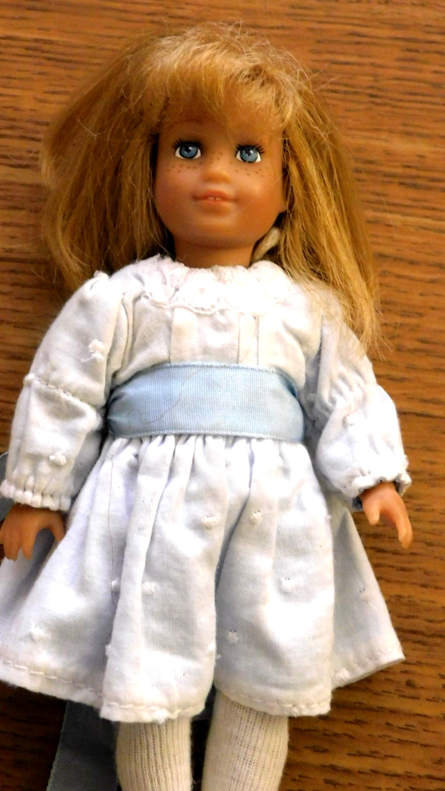 2004 AMERICAN GIRL MINI DOLL NELLIE O'MALLEY RETIRED 2009 ESTATE SALE