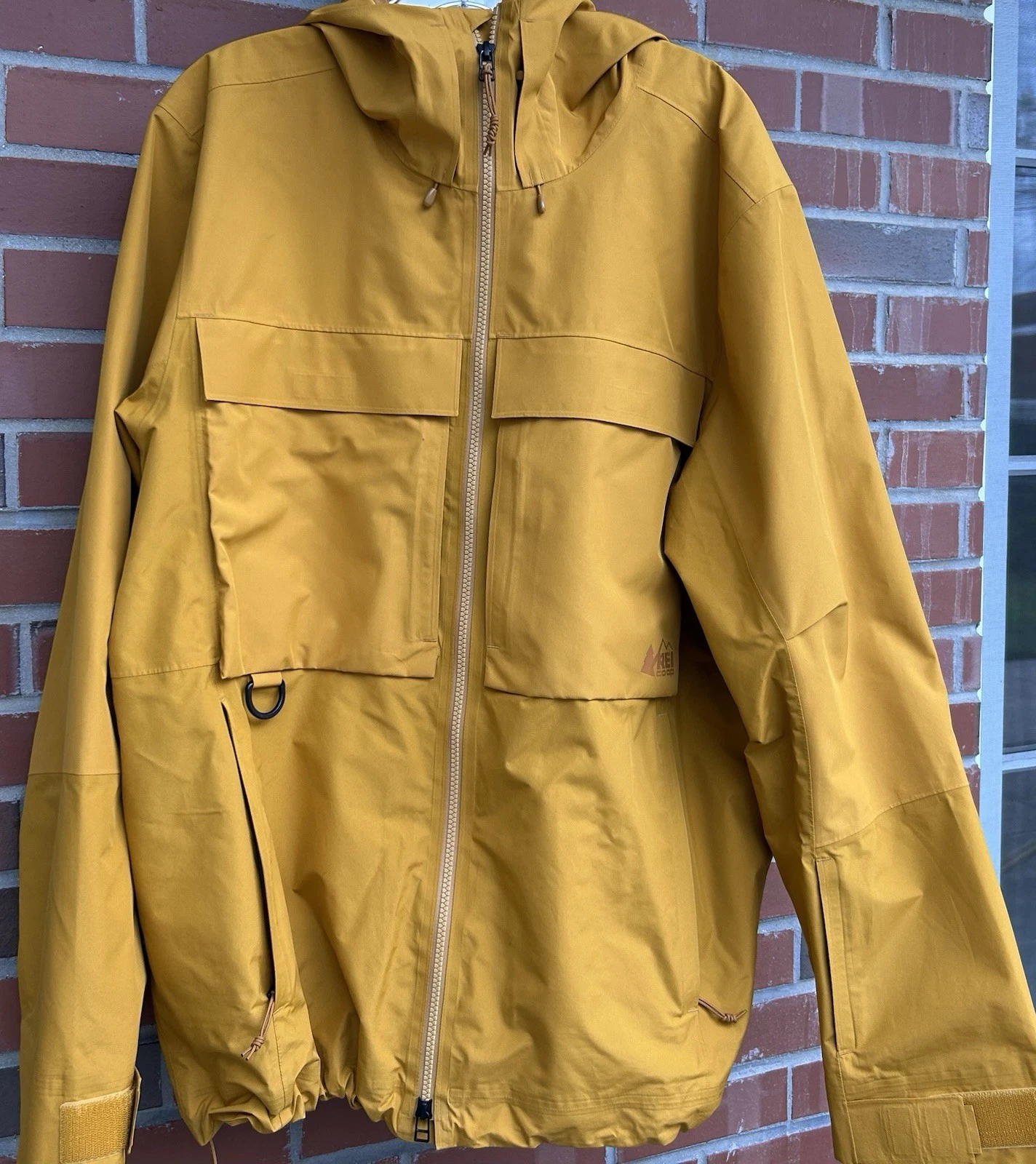 REI Co-op Men’s First Chair GTX Shell Snow Ski Jacket Waterproof Peak Yellow L
Opens in a new window
