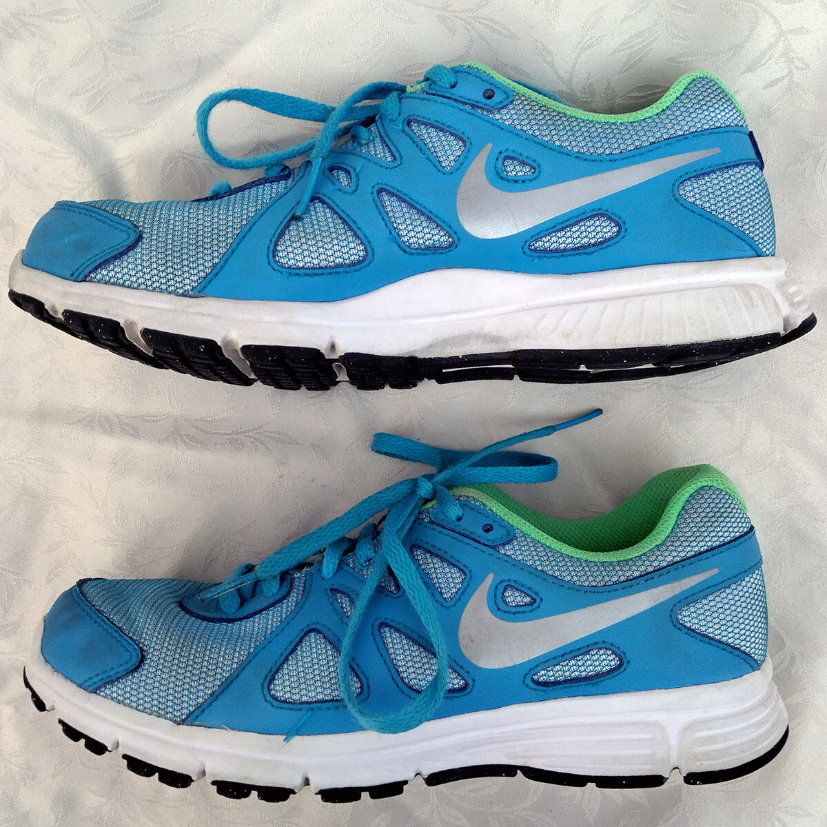 nike revolution 2 gs