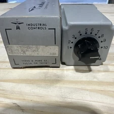 NEW Time Mark 98A00323-04 Signaline 330-230V-300 Operate Delay Relay