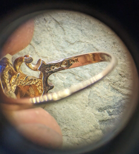 Black Hills Gold Ring with 2 leaves, 10k, size 5.75 - Picture 10 of 10