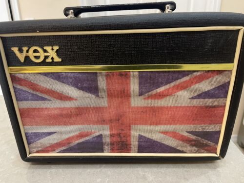 VOX Pathfinder V9106 10 Watt Amp Guitar Amp Union Jack Beatles Music - Picture 3 of 11