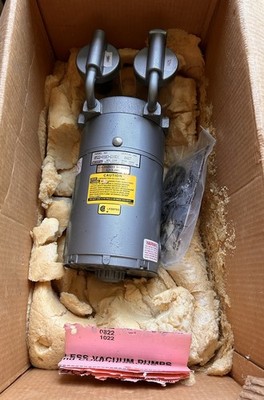 Gast 0522-V103-G18DX Oil-Less Rotary Vane Vacuum Pump Compressor 1/4 HP W/ Box