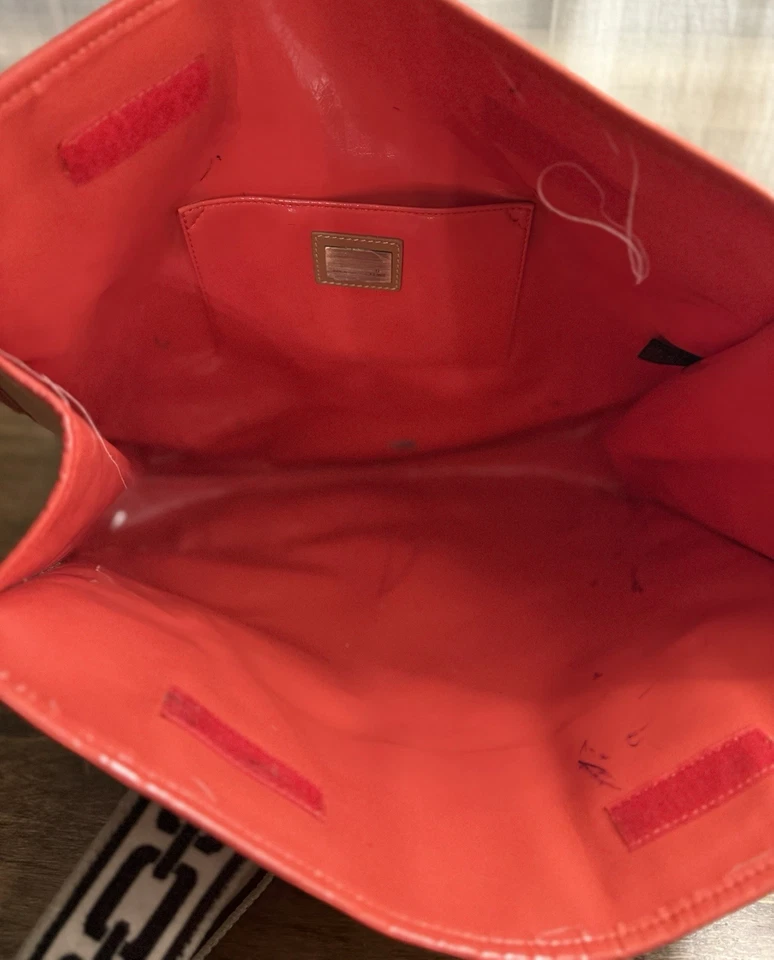 Bolso de Mano Fendi, Bolso Fendi 1925, Bolso de Lona Fendi Heritage, Bolso de Mano Fendi Italia Foto 4 de 4