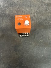 Crouzet Syrelec PNRU 110A Level Control Relay W/ IDEC SR2P-06 RELAY SOCKET BASE