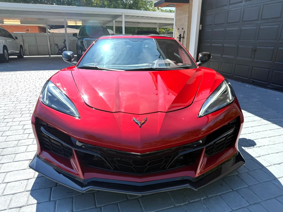 Chevrolet Corvette Stingray 2021 3LT 12 k millas Foto 3 de 4