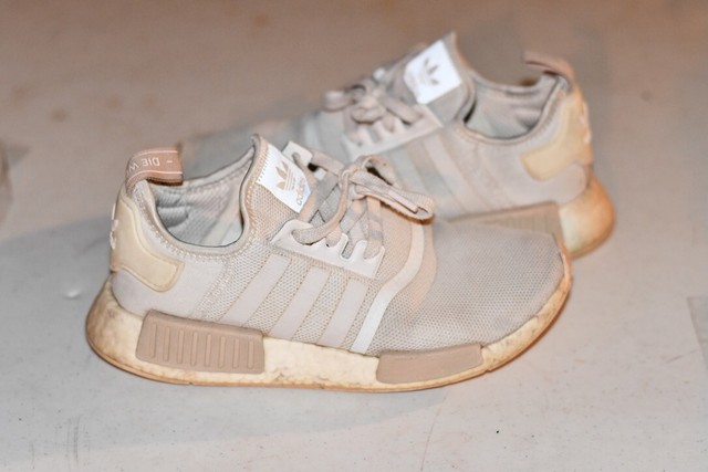 adidas beige nmds