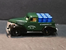 LlEDO STANDARD OIL GREEN PICKUP TRUCK REFINERY NO. 21 MADE IN ENGLAND CHEVRON