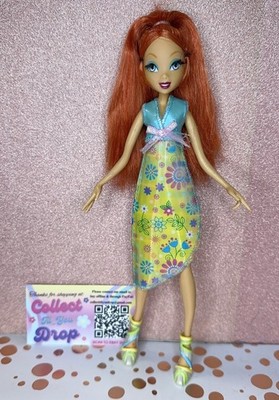 Winx Club Bloom Doll Wears Stella Fairy Magic Fashion Pack 2 Looks Lenticular