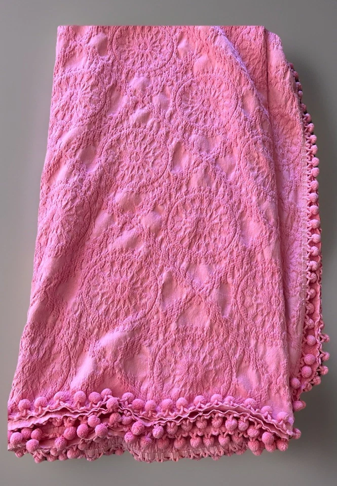 Colcha vintage con flecos de pompón tamaño completo texturizada rosa chicle 94 X 112 Foto 4 de 4