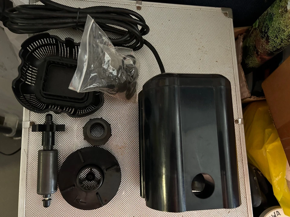 ¡¡¡La bomba Aqua Medic Ocean Runner 3500 tiene TODO NUEVO en la caja!!!! Foto 2 de 4