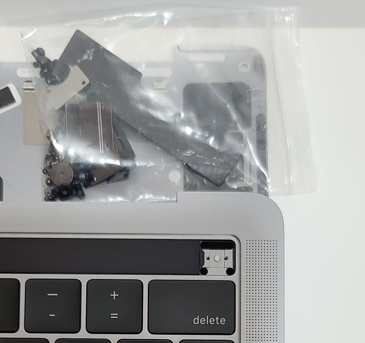 🍎 MacBook Pro A1989 2018 2019 13 Space Gray Top Case 🍎 MacBook Pro A1989 2018 2019 13 Space Gray Top Case