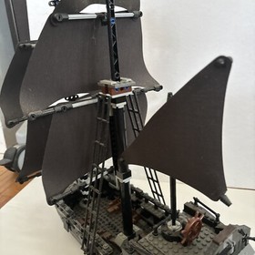 LEGO Pirates of the Caribbean: The Black Pearl (4184) Mostly Complete No Minifig