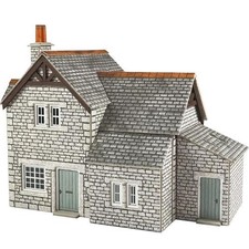 OO Gauge Metcalfe Gardener's Cottage Card Kit Model Railway Building PO258