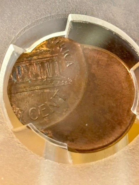 1993 MINT ERROR Lincoln Cent PCGS MS 63RB Struck 55% Off Ctr Triple outline coin - Image 4 of 4