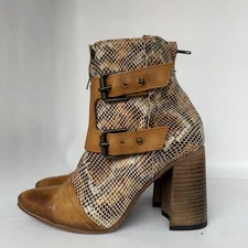 Freebird by Steven FB-JOEY Women's Size US 9 Snake Embossed Brown Leather Boots