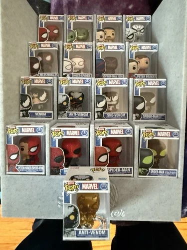 Spider-Man  Funko Bitty Pop COMPLETE SET of 16 And GOLD