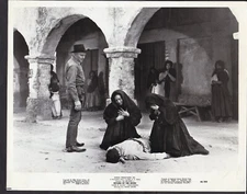 Yul Brynner in Return of the Seven 1966 movie photo 43986