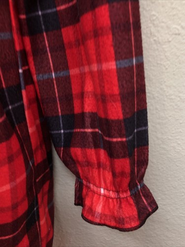 Girls Wondershop Sleepwear Sz 12 Flame Resistant Red Plaid Long Sleeve Crew Neck - Picture 6 of 9