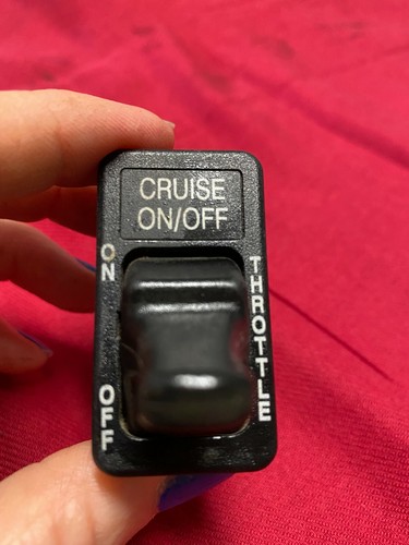 International CRUISE CONTROL Switch 2007305C1, ON/ OFF