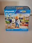 Playmobil My Life Veterinary Cabinet 71722 New