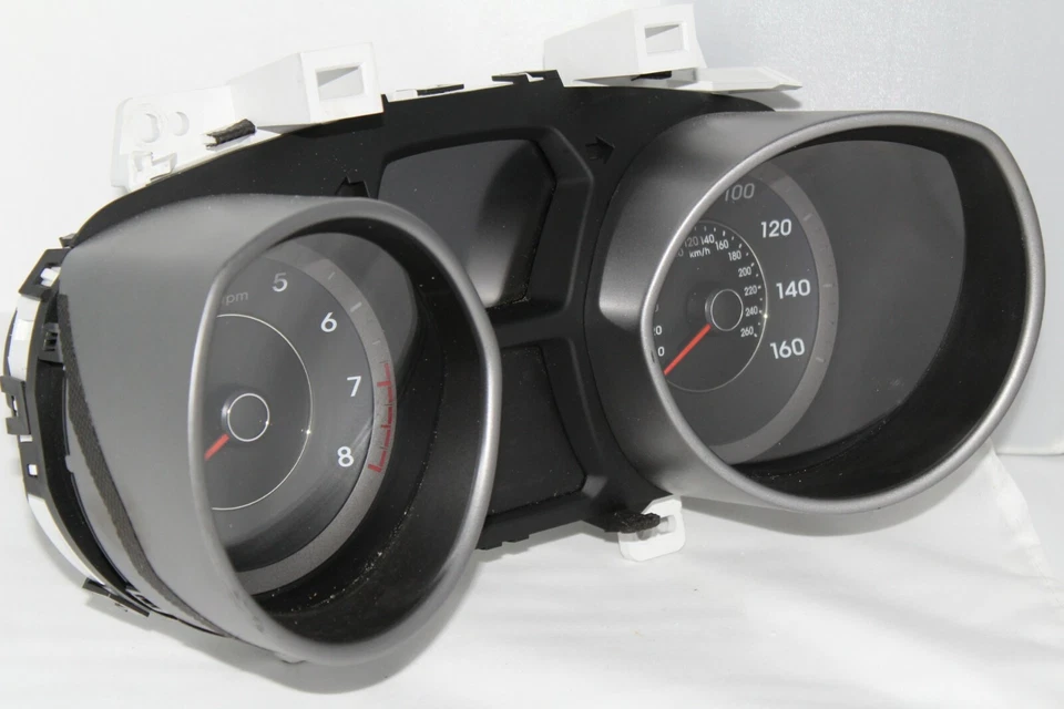 Cuadro de instrumentos velocímetro indicadores de panel de instrumentos Hyundai Elantra 2011 con 54.338 Foto 3 de 4