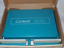 Vintage New In Box COMET COMB O MATIC MIRACLE BRUSH Push Floor Sweeper TEAL