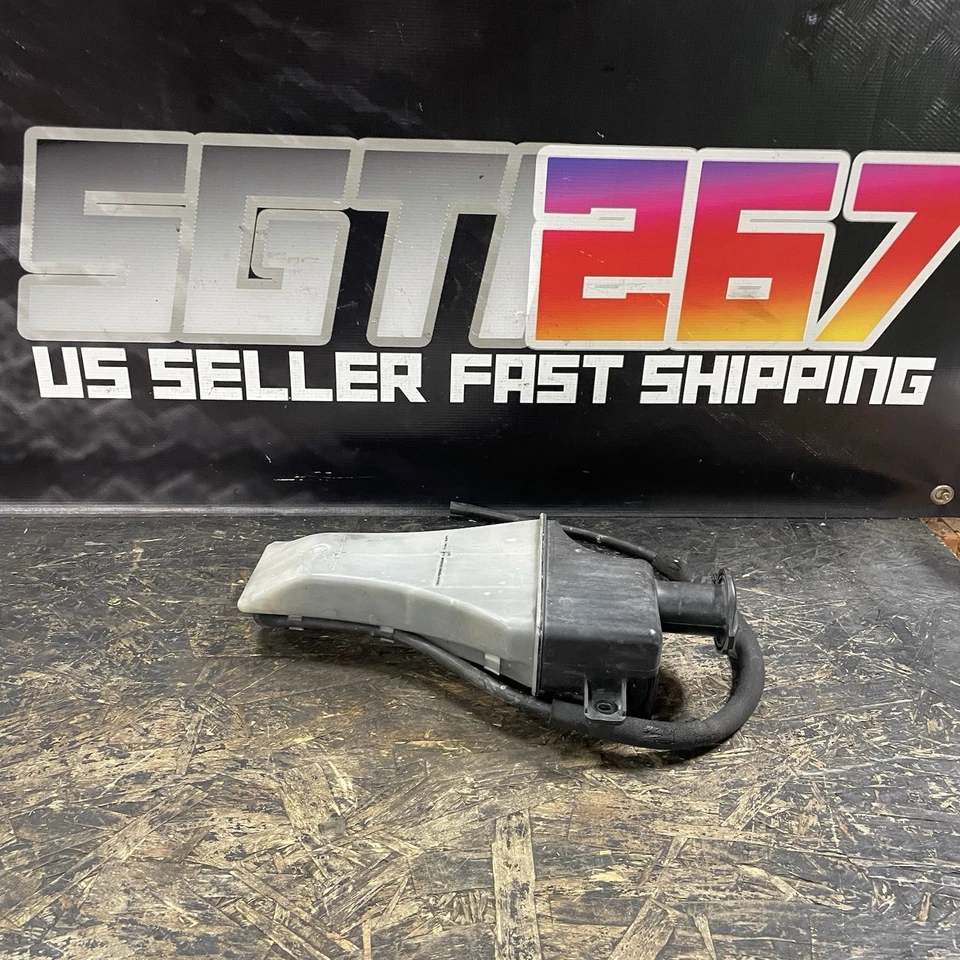 Reservatório de garrafa 2010-2016 Hyundai Genesis Coupe líquido de arrefecimento transbordamento fabricante de equipamento original usado - Imagem 2 de 4