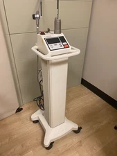 Lumenis LX-20LP NovaPulse Accuvet Luxar Laser - Includes 2 Replacement Laser Arm