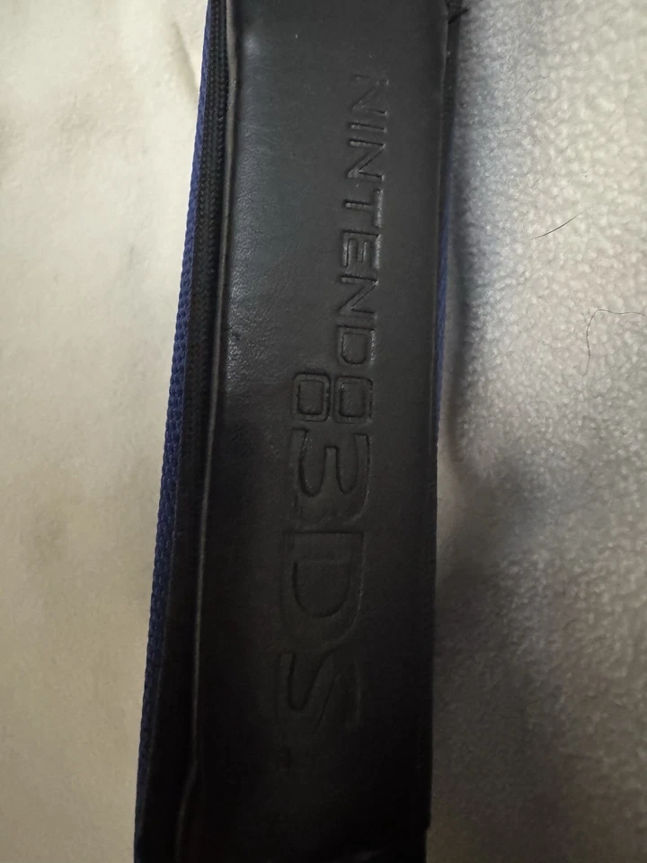 Nintendo 3DS Super Mario Mario Bros Game Storage Carrying Case Blue Zip Around - Image 4 of 4