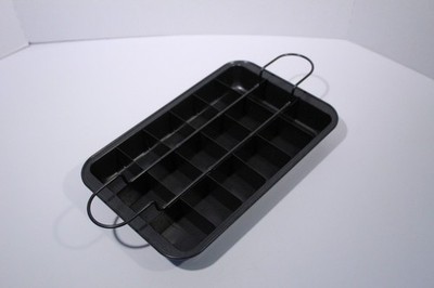 Perfect Brownie Pan Set Makes 18